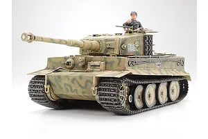 Tamiya 1/35 German Panzerkampfwagen Tiger I (Sd.Kfz.181) Tank Scaled Plastic Model Kit image 135174