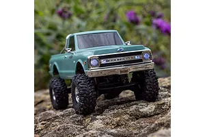 Axial SCX30 Chevrolet K10 RC Rock Crawler Electric 4WD 1/30 Scale RTR - Green image 141420