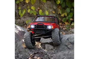 Axial SCX10 III 1987 Toyota SR5 RC Rock Crawler Electric 4WD 1/10 Scale RTR - Red image 144072