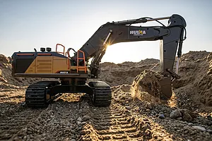 Huina 1/14 Electric RC Excavator image 144779