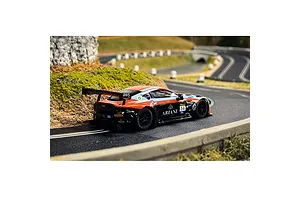 Scalextric 1/32 2025 Aston Martin GT3 Vantage Bathurst Slot Car - Gulf Edition image 147296