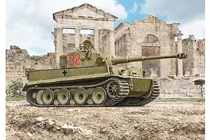 Box art illustration of an Italeri 1/35 scale Tiger I tank in a desert setting with ancient ruins in the background.
