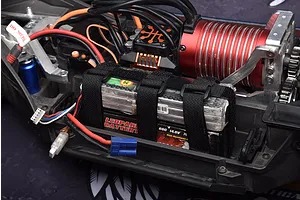 GPM Black Aluminium Battery Hold-Down Set image 3