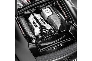 Close-up of the detailed V8 FSI engine bay of a 1/24 scale Audi R8 plastic model car kit.