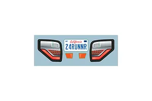 Pro-Line 1/24 2024 Toyota 4Runner TRD Pro Painted Hard Body Shell Set - White image 152426