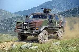 Revell 1/72 ATF Dingo 1 Scaled Plastic Model Starter Kit image 2