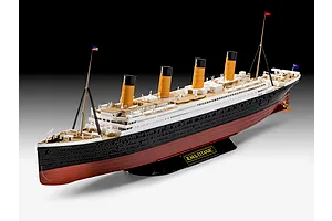 A fully assembled 1/600 scale plastic model of the R.M.S. Titanic, featuring black, white, and red hull details with four yellow smokestacks.