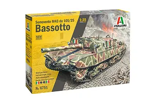 Italeri 1/35 Semovente M43 Bassotto tank plastic model kit box showing artwork of the military vehicle in a battle scene.