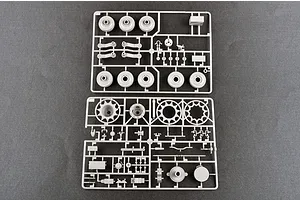 Trumpeter 1/16 U.S. Abrams M1A1 Aim Main Battle Tank Scaled Plastic Model Kit w/ Australian Decals image 24584