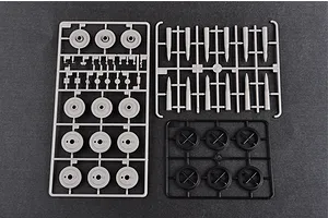 Trumpeter 1/16 German Pzkpfw IV Ausf.J Tank Scaled Plastic Model Kit image 24615