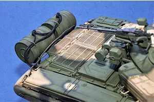 Trumpeter 1/16 Russian T-72B Main Battle Tank Scaled Plastic Model Kit image 24782