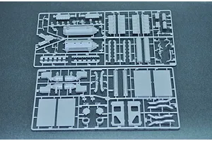 Trumpeter 1/16 Soviet SU-100 Tank Destroyer Scaled Plastic Model Kit image 24829