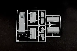 Trumpeter 1/32 Su-25UB Frogfoot B Jet Scaled Plastic Model Kit image 24997