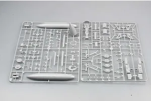 Trumpeter 1/32 F/A-18E Super Hornet Fighter Jet Scaled Plastic Model Kit image 25029