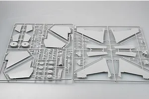 Trumpeter 1/32 Su-27UB Flanker-C Fighter Jet Scaled Plastic Model Kit image 25053
