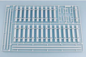 Trumpeter 1/35 Baureihe 52 Mit Steifrahmentender Locomotive Scaled Plastic Model Kit image 25122