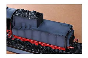 Trumpeter 1/35 Baureihe 52 Mit Steifrahmentender Locomotive Scaled Plastic Model Kit image 25130