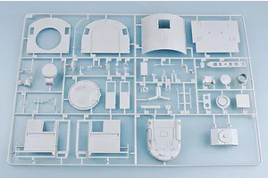 Trumpeter 1/35 Baureihe 52 Mit Steifrahmentender Locomotive Scaled Plastic Model Kit image 25135