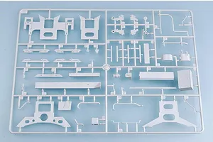Trumpeter 1/35 Baureihe 52 Mit Steifrahmentender Locomotive Scaled Plastic Model Kit image 25137