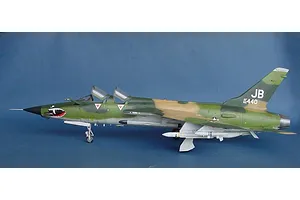 Trumpeter 1/32 U.S. Republic F-105G Wild Weasel Jet Scaled Plastic Model Kit image 25208
