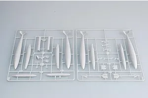 Trumpeter 1/32 North American F-100D Super Sabre Fighter Jet Scaled Plastic Model Kit image 25584