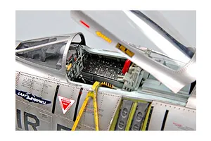 Trumpeter 1/32 North American F-100D Super Sabre Fighter Jet Scaled Plastic Model Kit image 25586