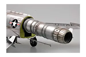 Trumpeter 1/32 North American F-100D Super Sabre Fighter Jet Scaled Plastic Model Kit image 25587