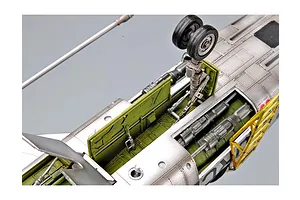 Trumpeter 1/32 North American F-100D Super Sabre Fighter Jet Scaled Plastic Model Kit image 25588