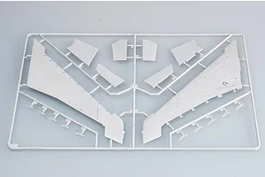 Trumpeter 1/32 North American F-100D Super Sabre Fighter Jet Scaled Plastic Model Kit image 25595