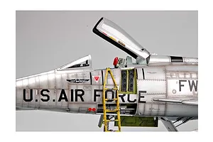 Trumpeter 1/32 North American F-100D Super Sabre Fighter Jet Scaled Plastic Model Kit image 25596