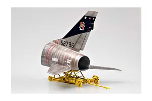 Trumpeter 1/32 North American F-100D Super Sabre Fighter Jet Scaled Plastic Model Kit image 25603