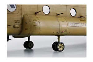 Trumpeter 1/35 CH-47A Chinook Helicopter Scaled Plastic Model Kit image 25676