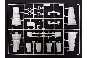 Trumpeter 1/35 Mil MI-24V Hind-E Helicopter Scaled Plastic Model Kit image 25781
