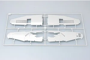 Trumpeter 1/32 P-47 Thunderbolt Razorback Fighter Scaled Plastic Model Kit image 25990