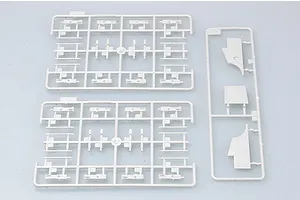 Trumpeter 1/32 P-47 Thunderbolt Razorback Fighter Scaled Plastic Model Kit image 26003