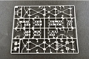 Trumpeter 1/35 Russian 9P113 TEL w/ 9M21 of 9K52 Luna-M Short Range Artillery Truck Scaled Plastic Model Kit image 26036