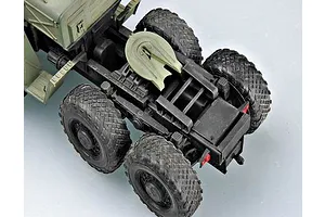 Trumpeter 1/35 MAZ-537G Truck w/ MAZ/ChMZAP-5247G Semitrailer Scaled Plastic Model Kit image 26172