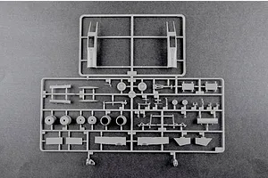 Trumpeter 1/72 Chinese J-15 Fighter Jet w/ Flight Deck Scaled Plastic Model Kit image 26399