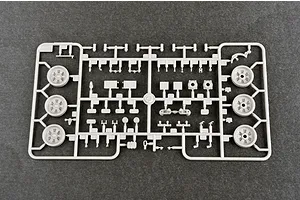 Trumpeter 1/35 Russian T-72B2 Main Battle Tank Scaled Plastic Model Kit image 26440