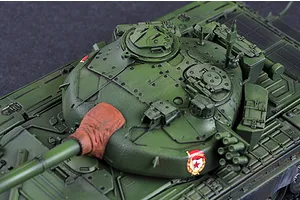 Trumpeter 1/35 Russian T-72b Main Battle Tank Scaled Plastic Model Kit image 26827