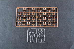 Trumpeter 1/35 Russian T-72b Main Battle Tank Scaled Plastic Model Kit image 26829