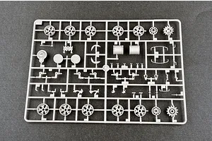 Trumpeter 1/35 Russian 1984 (1962 Modification) T-62 BDD Tank Scaled Plastic Model Kit image 27005