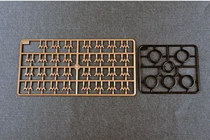 Trumpeter 1/35 Russian 1984 (1962 Modification) T-62 BDD Tank Scaled Plastic Model Kit image 27006