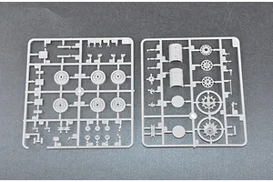 Trumpeter 1/35 Russian T-80BV Main Battle Tank Scaled Plastic Model Kit image 27105