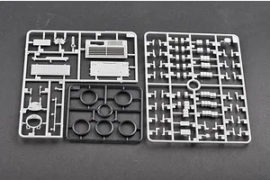 Trumpeter 1/35 Russian 1972 T-62 ERA Tank Scaled Plastic Model Kit image 27118