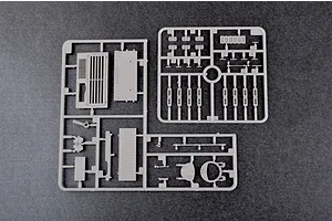 Trumpeter 1/35 Iraqi Regular Army 1972 T-62 Tank Scaled Plastic Model Kit image 27331