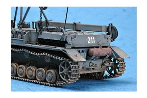 Trumpeter 1/35 German Bergepanzer IV Recovery Tractor Scaled Plastic Model Kit image 27501
