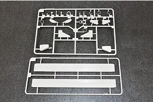 Trumpeter 1/35 Soviet T-10A Heavy Tank Scaled Plastic Model Kit image 27820