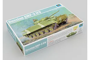 Trumpeter 1/35 scale Russian BMP-3 IFV plastic model kit box showing artwork of the tank in a field.