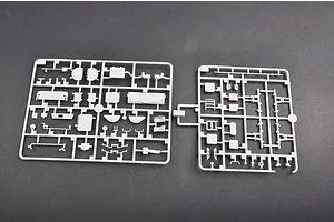 Trumpeter 1/35 Russian BTR-60PB Upgraded Armoured Personnel Carrier Vehicle Scaled Plastic Model Kit image 28180